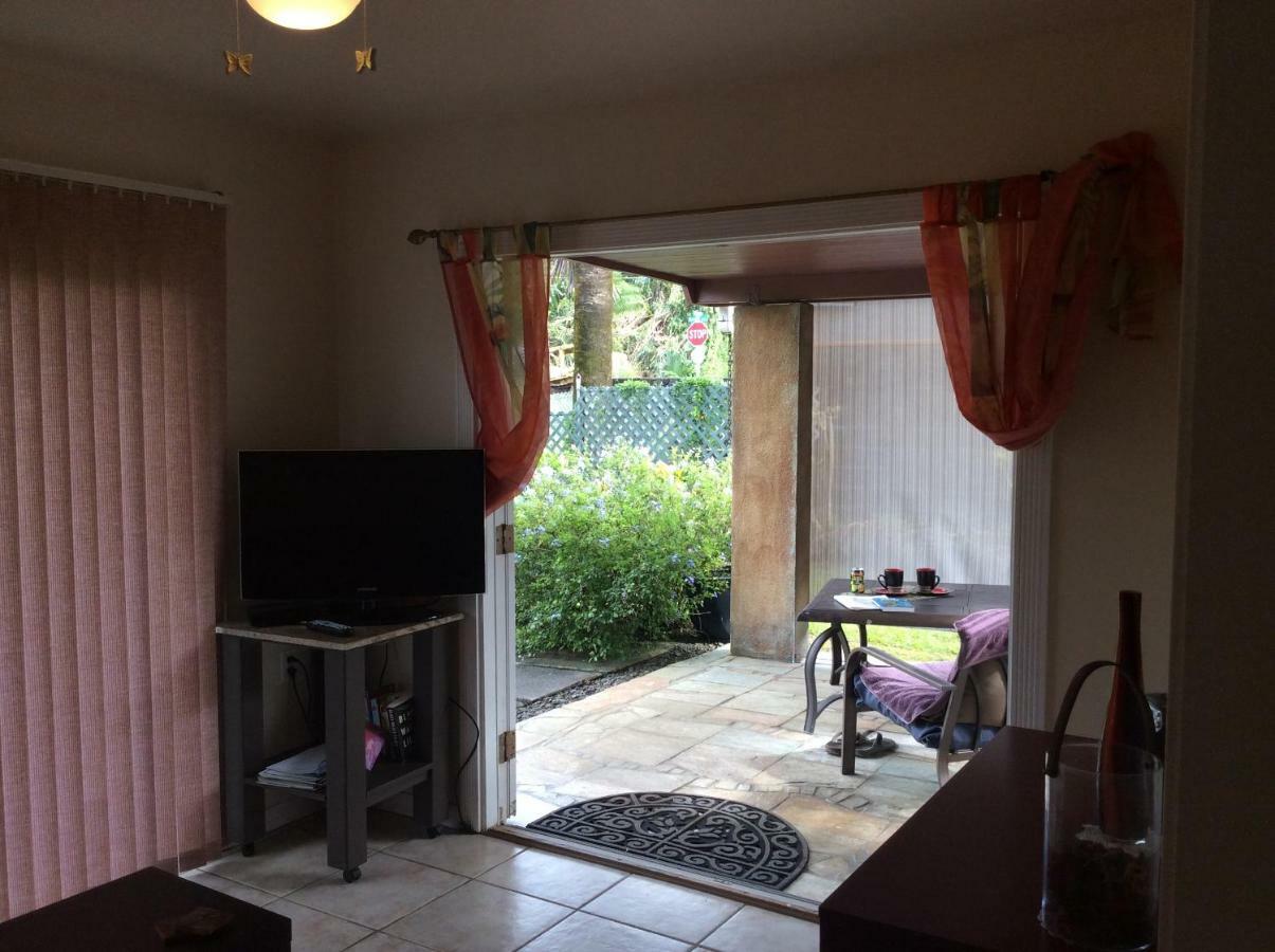 Mediteranean Style Ohana Rental / Garden Bungalow In Pahoa Honolulu Landing Exterior foto