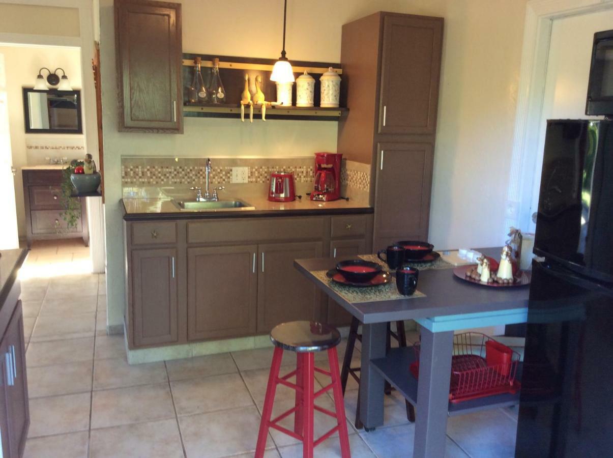 Mediteranean Style Ohana Rental / Garden Bungalow In Pahoa Honolulu Landing Exterior foto